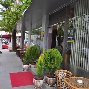 Otel Mini, İzmir